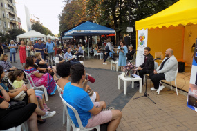 Промоција на книгата „Телото во кое треба да се живее“ на Петар Андоновски во Софија (фотографија)